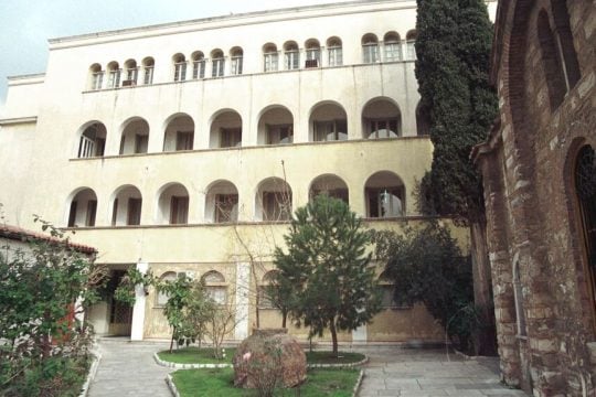 moni petraki - ekklisia